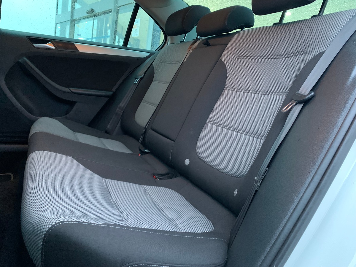 Volkswagen Jetta 170 ch | Carat | Régulateur vitesse | Radars stationnement | GPS | Kit mains libres