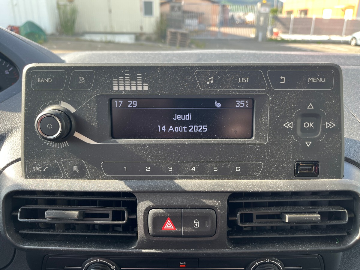 Peugeot Rifter ACTIVE BUSINESS, 1.5 BLUEHDI 100ch, ATTELAGE, FEUX AUTOMATIQUE