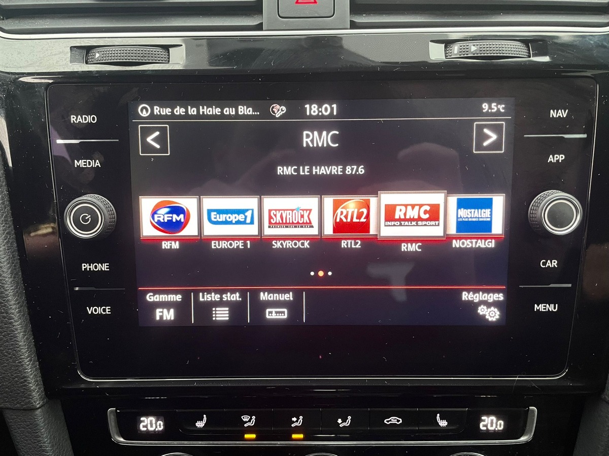 Volkswagen Golf 7.5 GTI PERFORMANCE 2.0 TSI 245  DSG7 5P