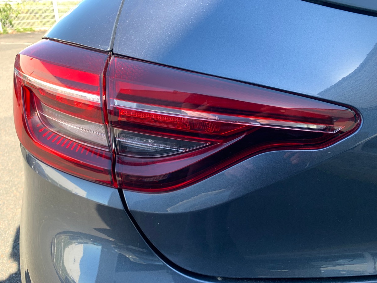 RENAULT Clio V 140 ch | HYBRID | Intens | Caméra 360° | Apple car Play | Régulateur vitesse | BOSE