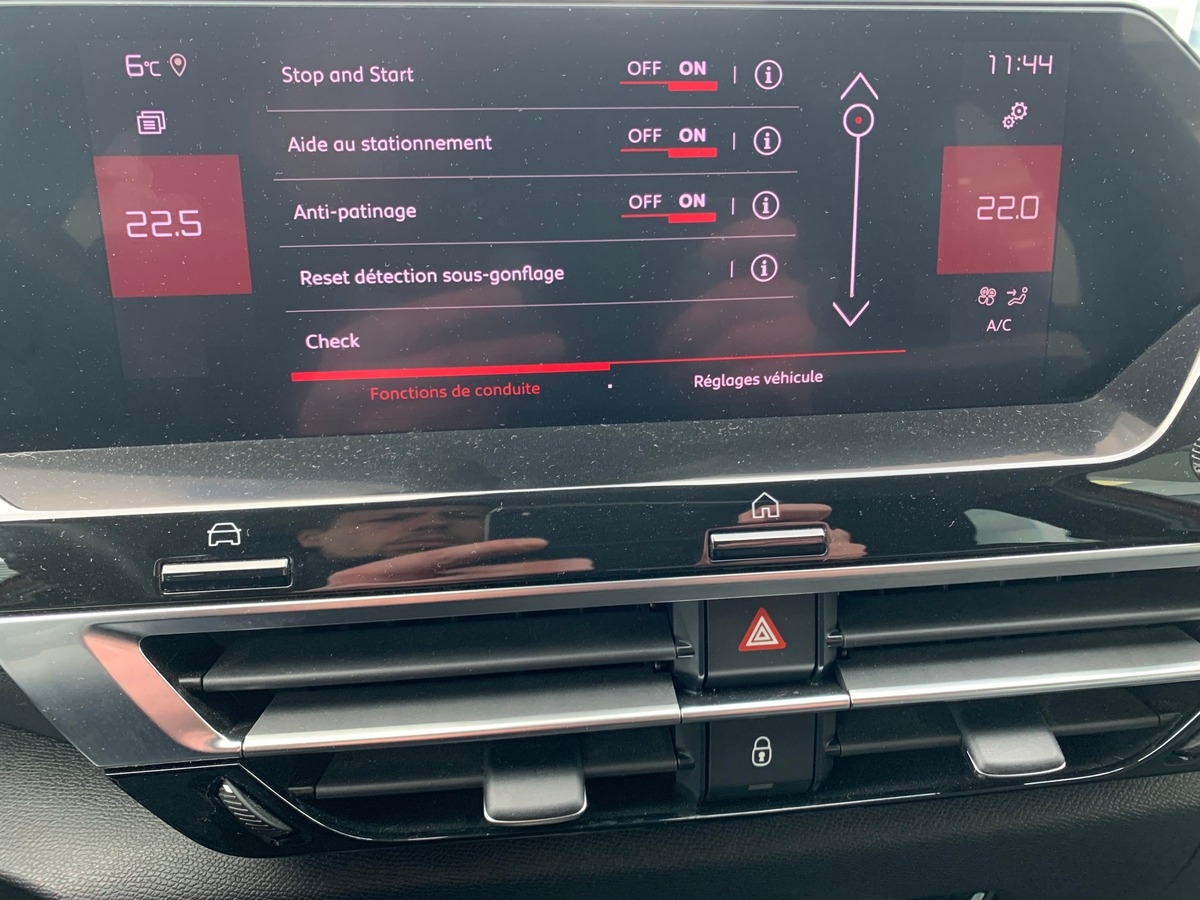 Citroën C4 100 ch | Feel | Connect Nav | Apple carplay Android auto | Radar de stationnement arriére