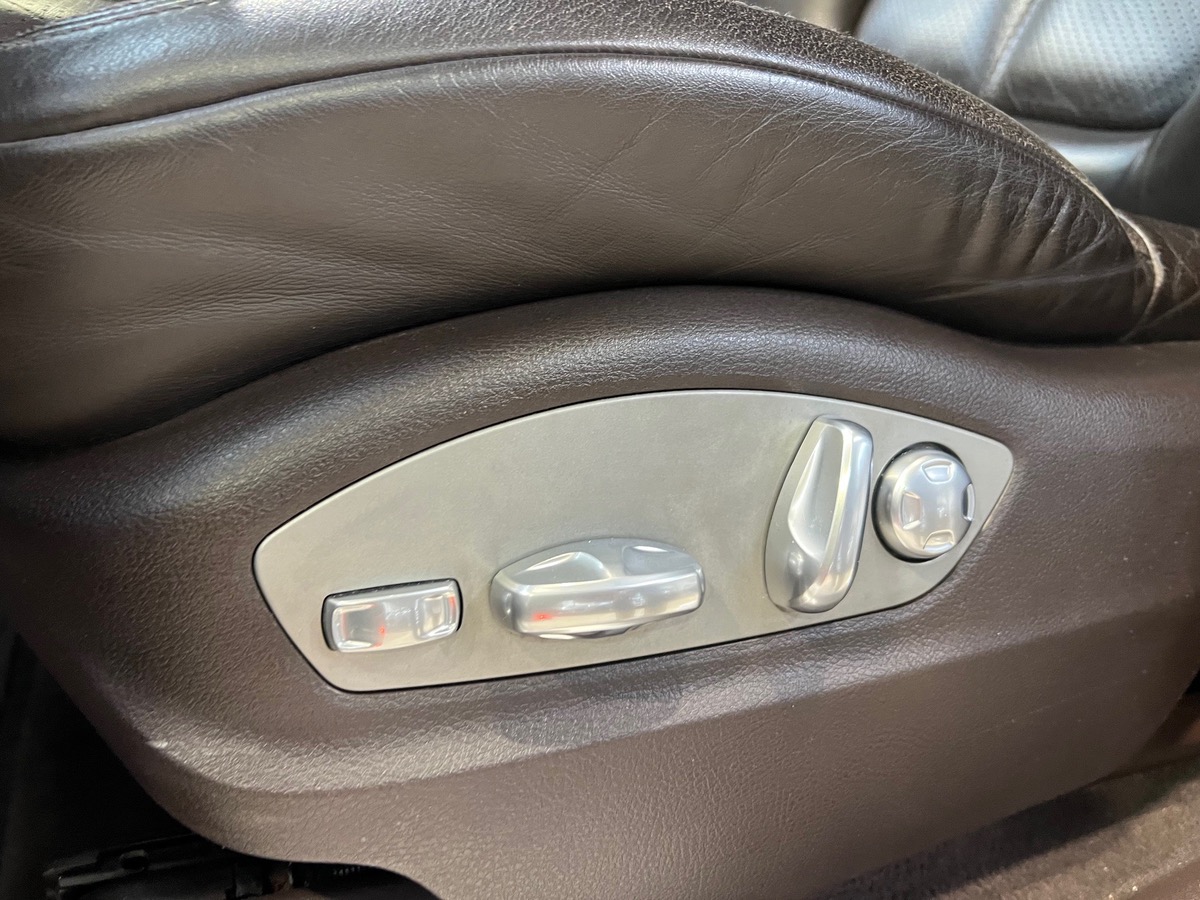 Porsche Macan TURBO 3.6 V6 PDK 400CV TO / BURMESTER / PACK CHRONO / SUIVIT COMPLET A