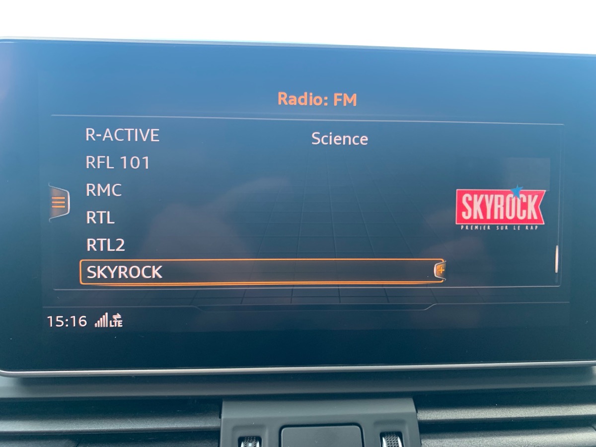 Audi Q5 190 ch | S-Line | Virtual Cockpit | Coffre assisté électriquement | Caméra de recul