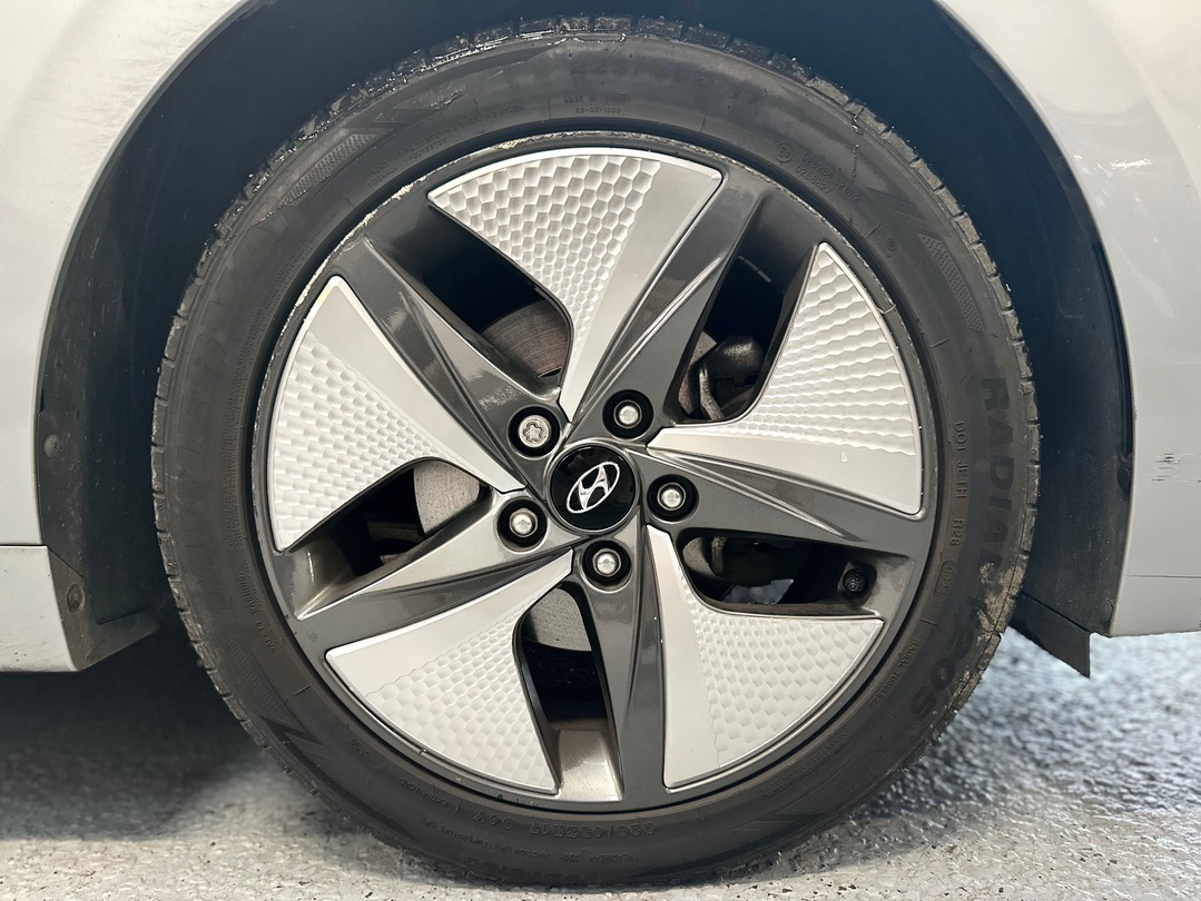 Hyundai Ioniq 1.6 HYBRID 141 CREATIVE