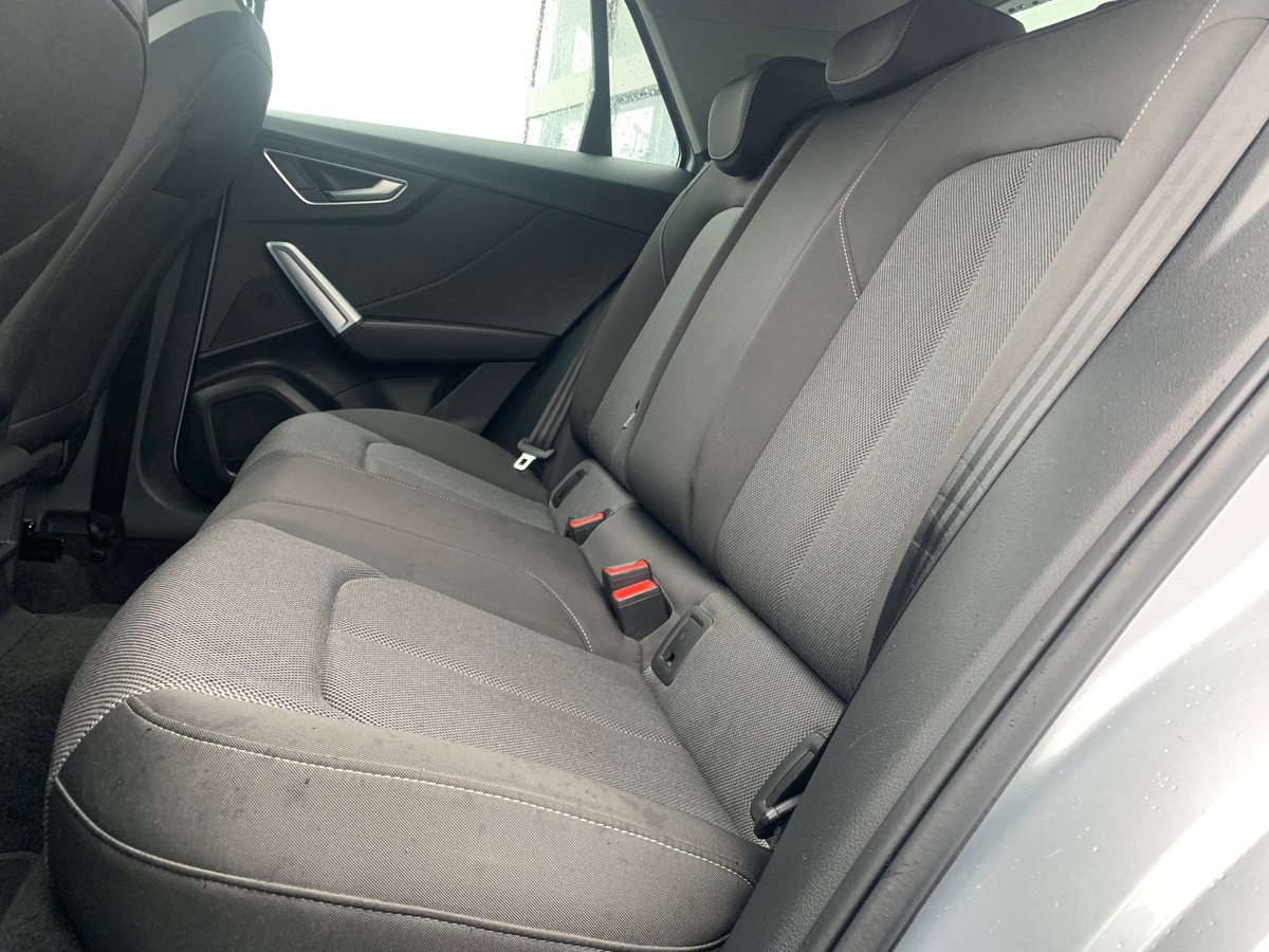 Audi Q2 115 ch | Sport | Toit ouvrant | Régulateur vitesse | Radar | Bluetooth | Coffre électrique