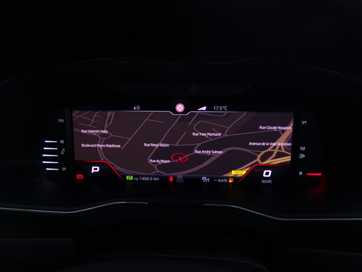 Skoda Superb III (2) COMBI 2.0 TDI 190 SCR SPORTLINE DSG7