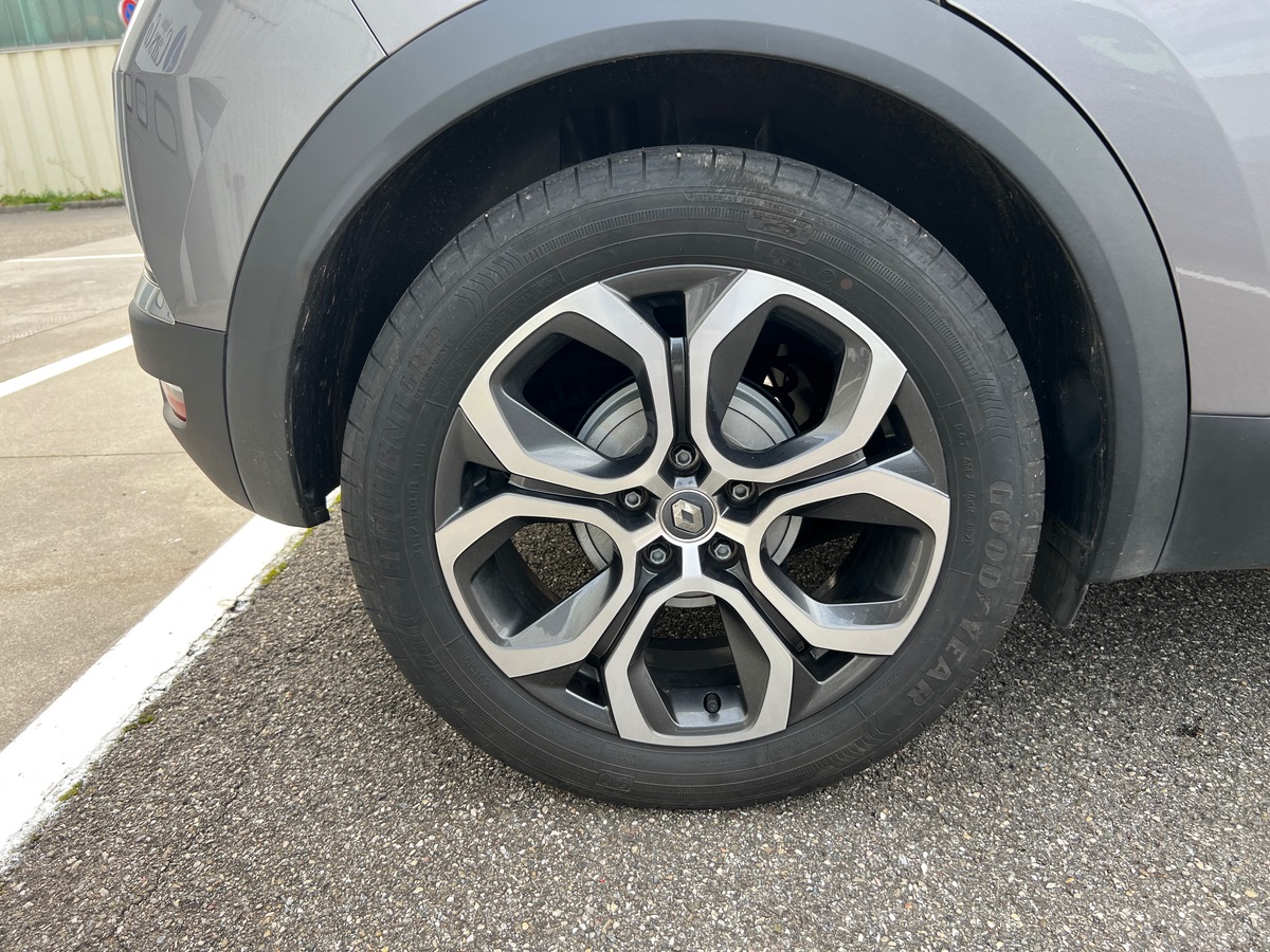 RENAULT Captur INTENS  90cv Tce, SUIVI COMPLET, CAMERA DE RECUL, GPS, CARPLAY