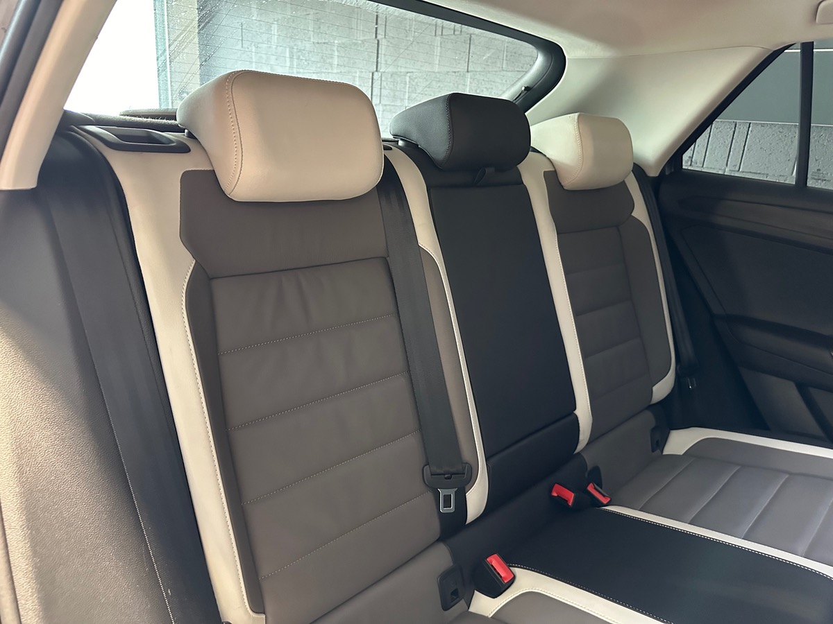 Volkswagen T-Roc CARAT EXCLUSIVE 1.5 TSI 16V DSG7 150 cv Boîte auto