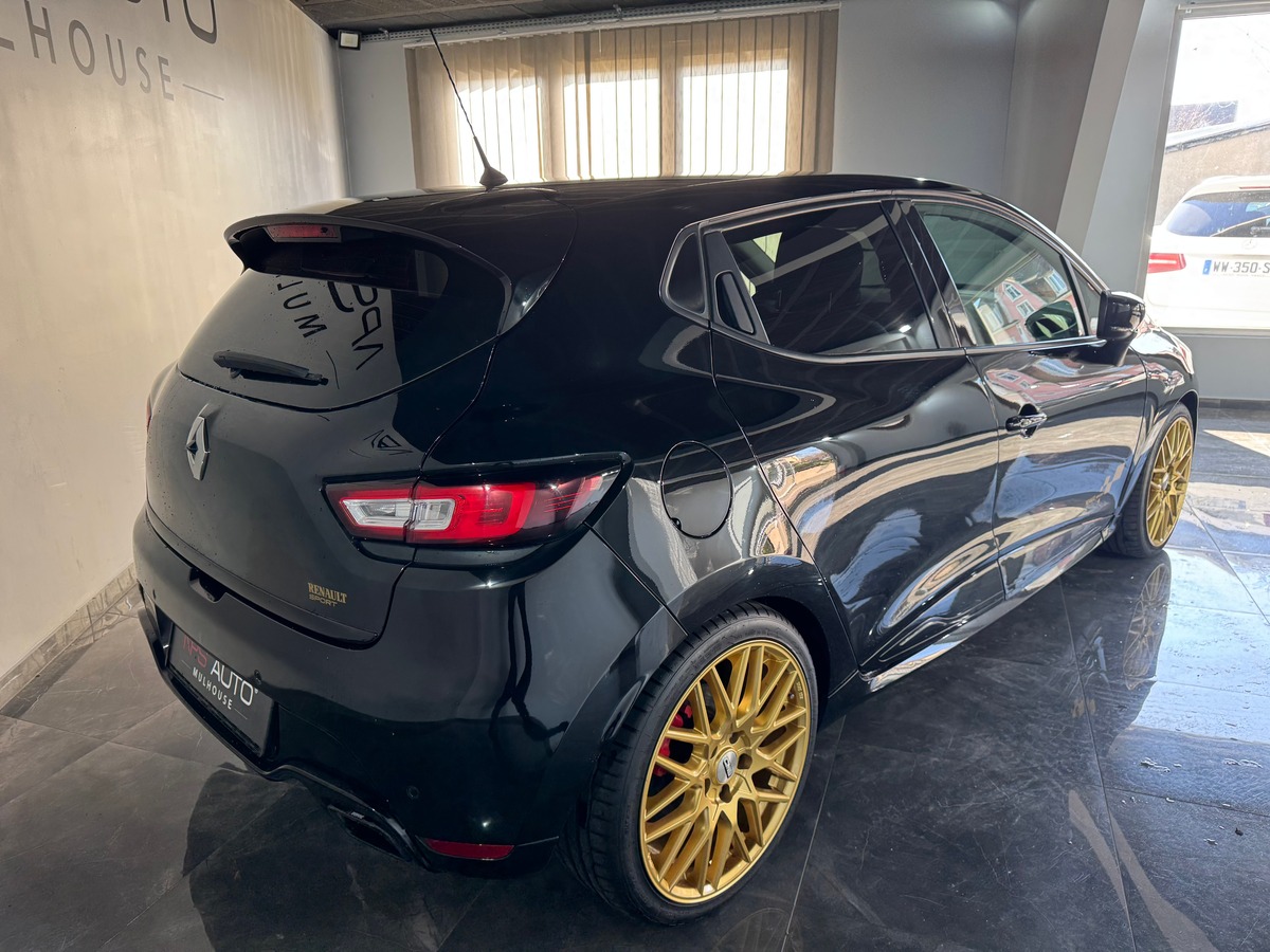 RENAULT Clio RS TROPHY 220CH