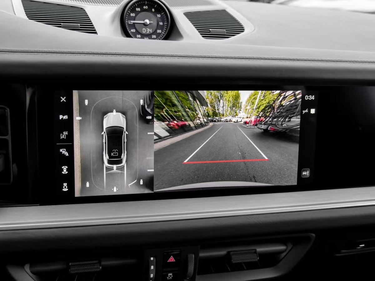 Porsche Cayenne Coupé E-Hybrid 2024 470ch Craie