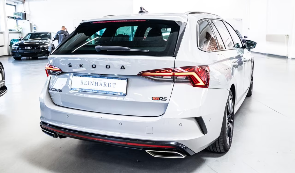 Skoda Octavia Combi IV 2.0 TDI 200ch RS 4x4 DSG7