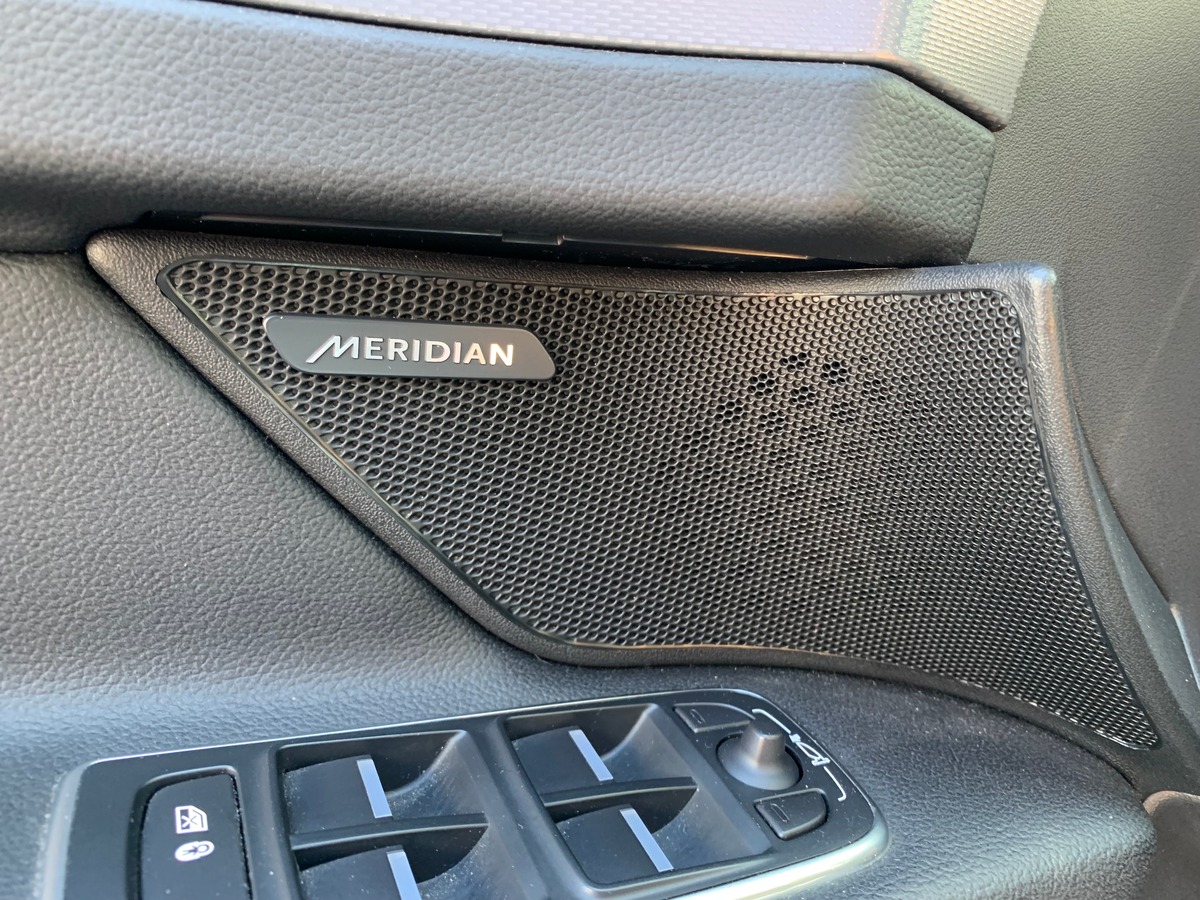 Jaguar XF Sportbrake 240 ch | R Sport | AWD | Toit panoramique | Caméra de recul | Apple car play
