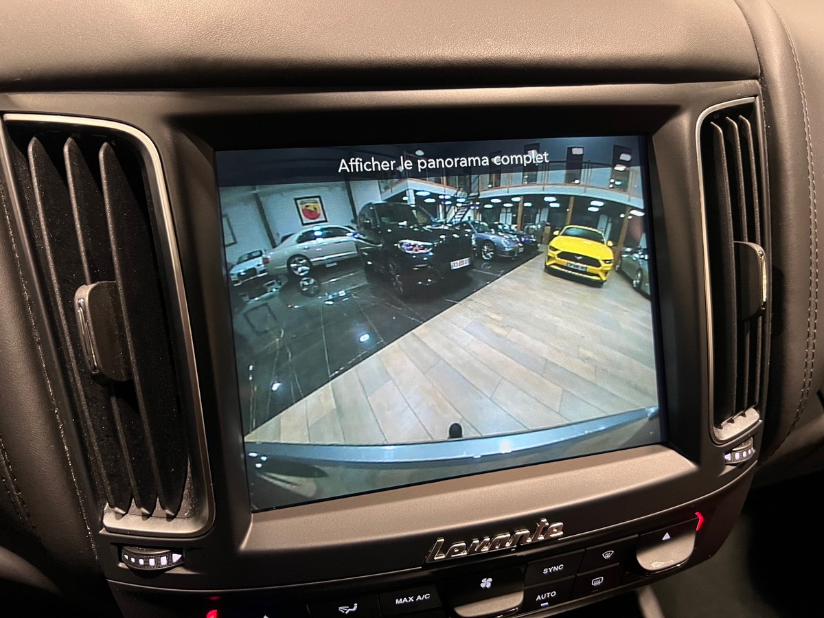 Maserati Levante Diesel 3.0 V6 Turbo 275 SPORT /CARPLAY/ATTELAGE/