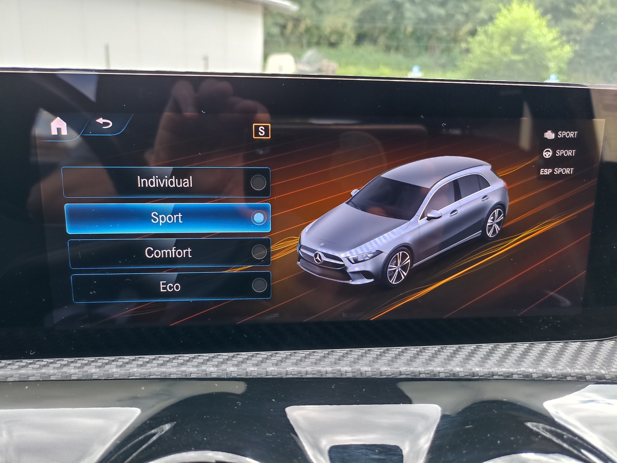 Mercedes-Benz Classe A A180 136 7G-DCT BUSINESS LINE