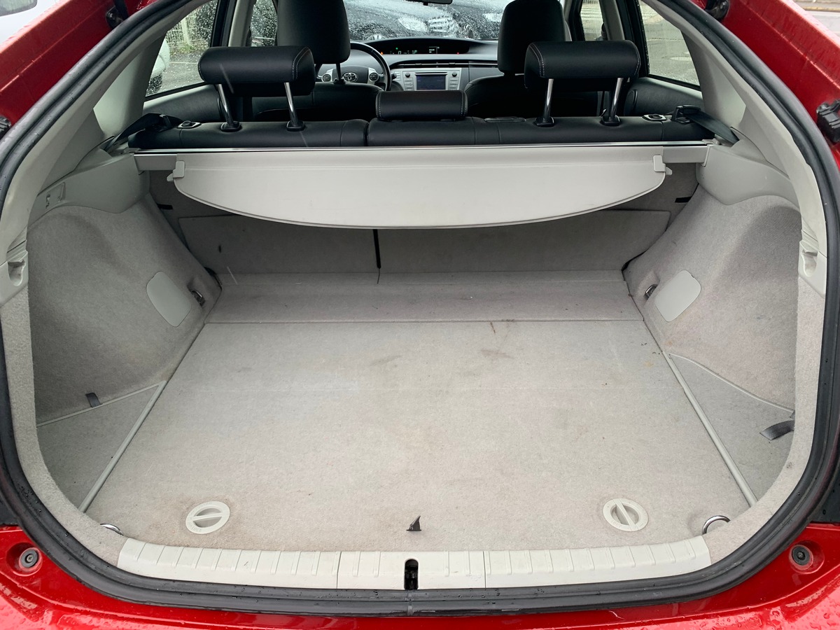 Toyota Prius 136 ch | Dynamic | Caméra de recul | Régulateur de vitesse | Climatisation