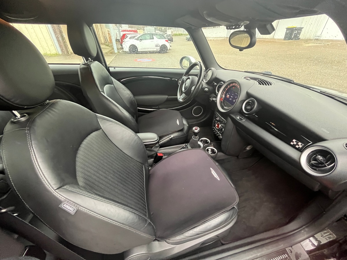 Mini Cooper JOHN COOPER WORKS 211ch, FEUX AUTOMATIQUE, RADAR, GPS