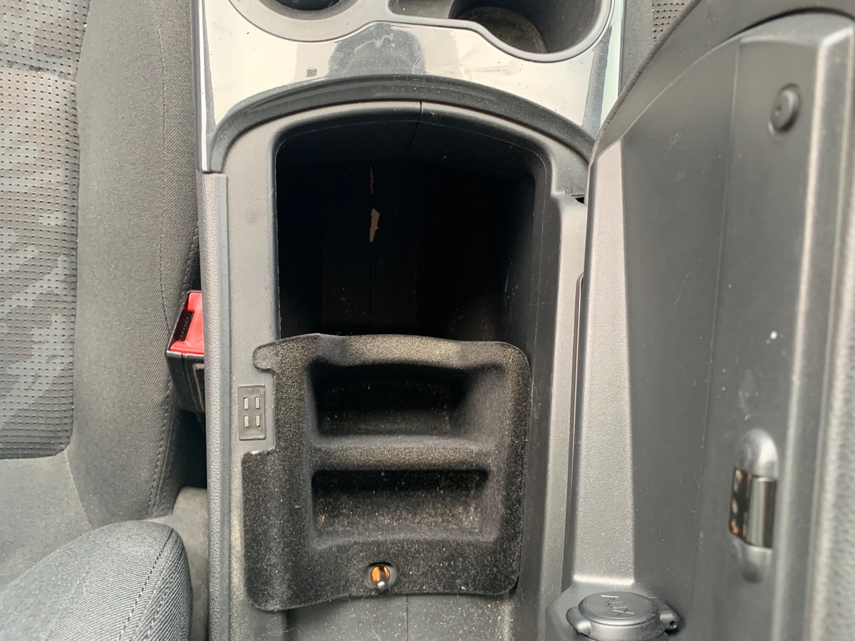 Peugeot 3008 115 ch | GPS | Bluetooth | Régulateur de vitesse | Sièges rang 2 rabattables à plat