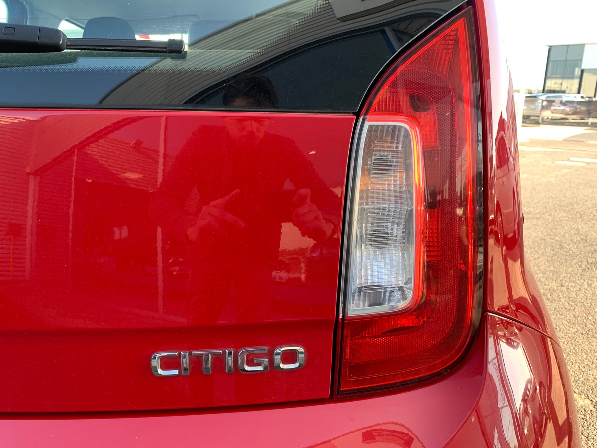 Skoda Citigo 60 ch | Rouge Tornado | ABS | Airbags | Dernier entretien à 50661 kms en 07/2025