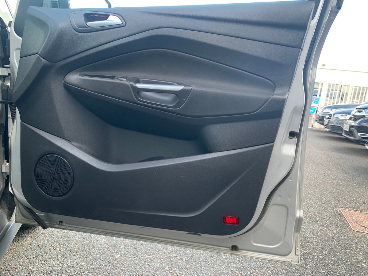 Ford C-max 170 chevaux | Titanium | Radar avant et arrière | Sièges chauffants | Apple car play