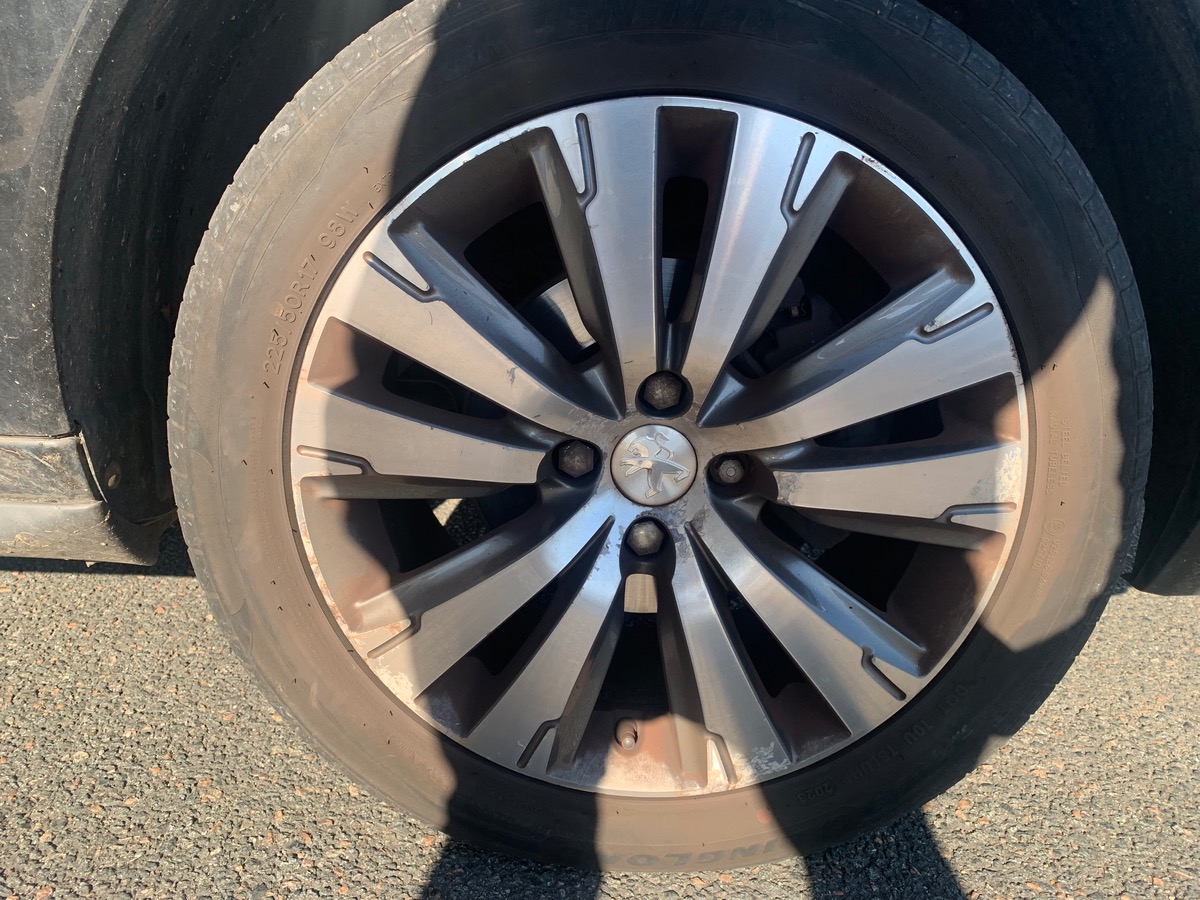 Peugeot 3008 115 ch | ACTIVE | GPS | Radar stationnement arriére | Toit Panoramique | Bluetooth