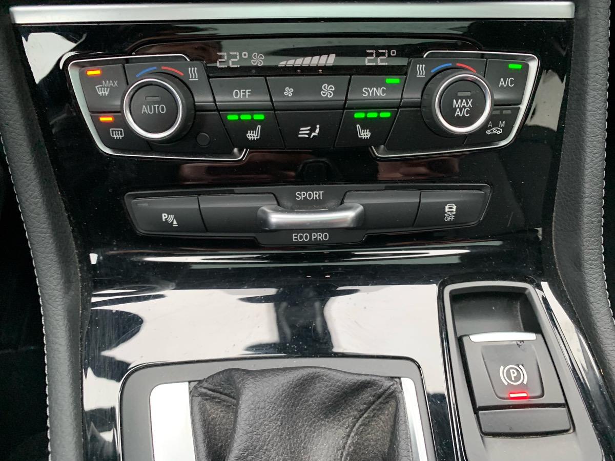 Bmw Série 2 ActiveTourer 136 ch | Luxury | Toit Panoramique | Démarrage sans clé | Hayon électrique