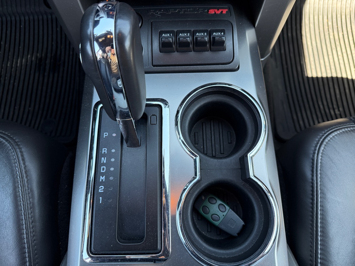 Ford F 150 RAPTOR SVT Pick-Up SuperCab V8 6.2L 411cv 4X4  CTTE 4 Places, Attelage, Camera, SONY