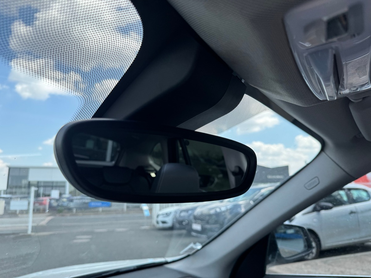 Bmw X1 116 | X-Line sDrive | Toit panoramique | Caméra recul | Régulateur vitesse | Siéges chauffant