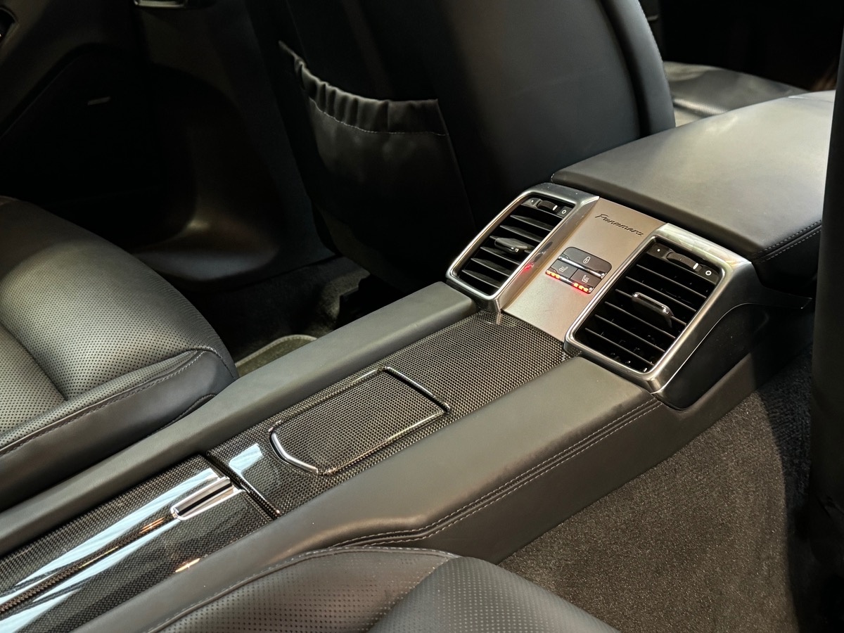 Porsche Panamera GTS 4.8 V8 PDK 430CV FRANCE P