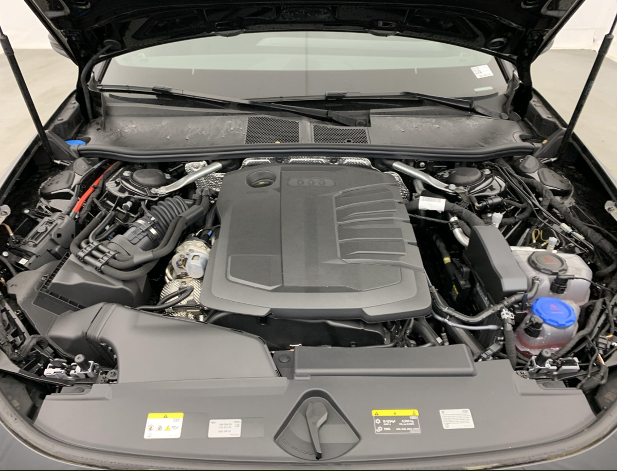 Audi A5 AVANT TDI Hybride | 204 ch | S tronic 7 | S line
