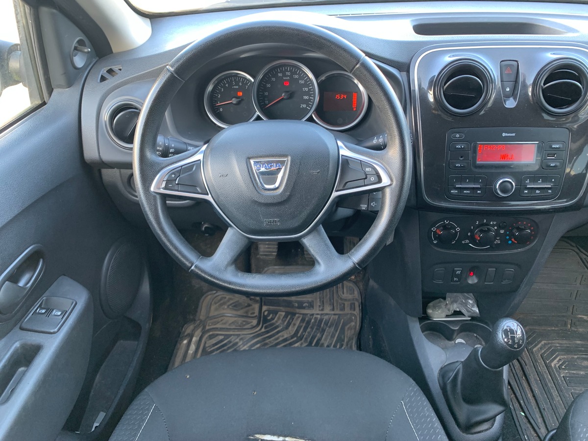 Dacia Sandero 75 ch | Régulateur limiteur de vitesse | Roue de secours galette + cric |  Bluetooth