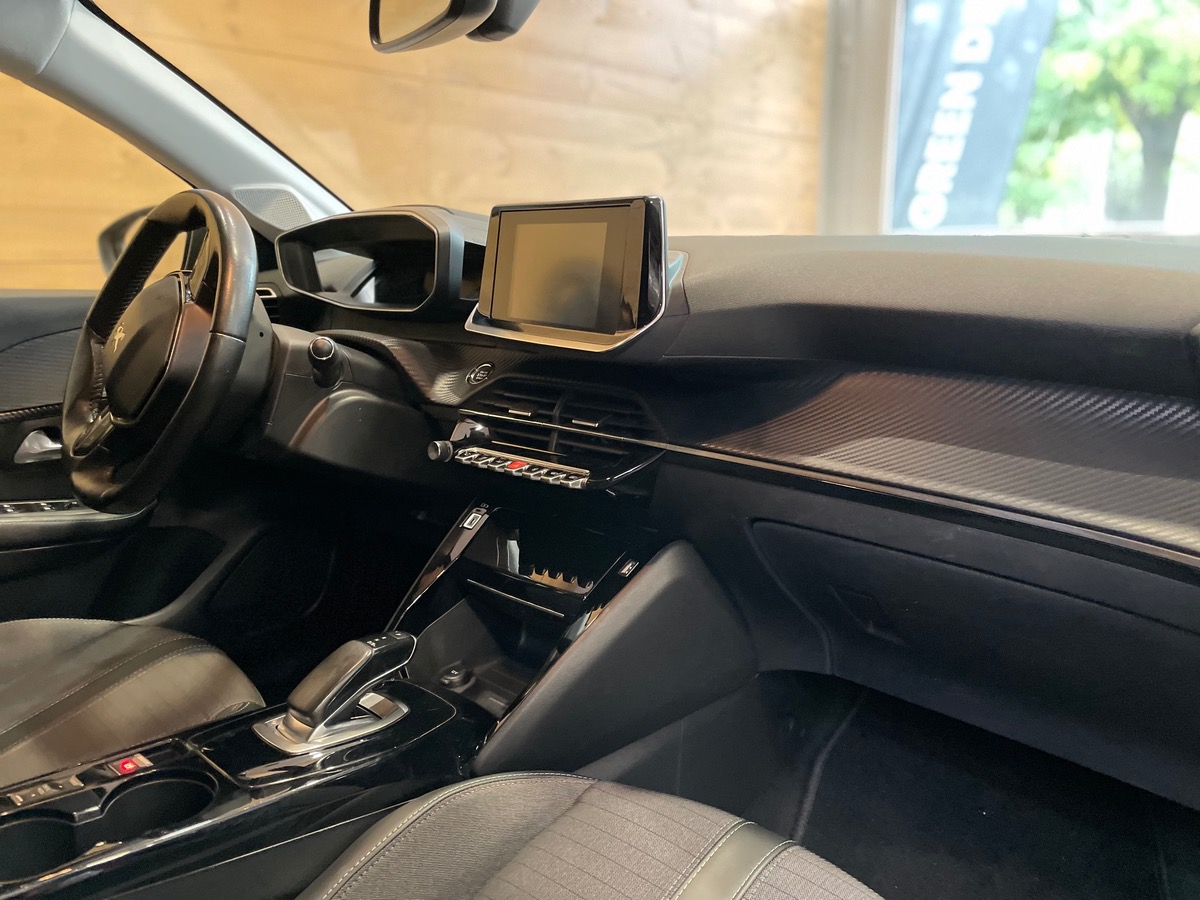 Peugeot 208 e-208 136ch Allure Pack