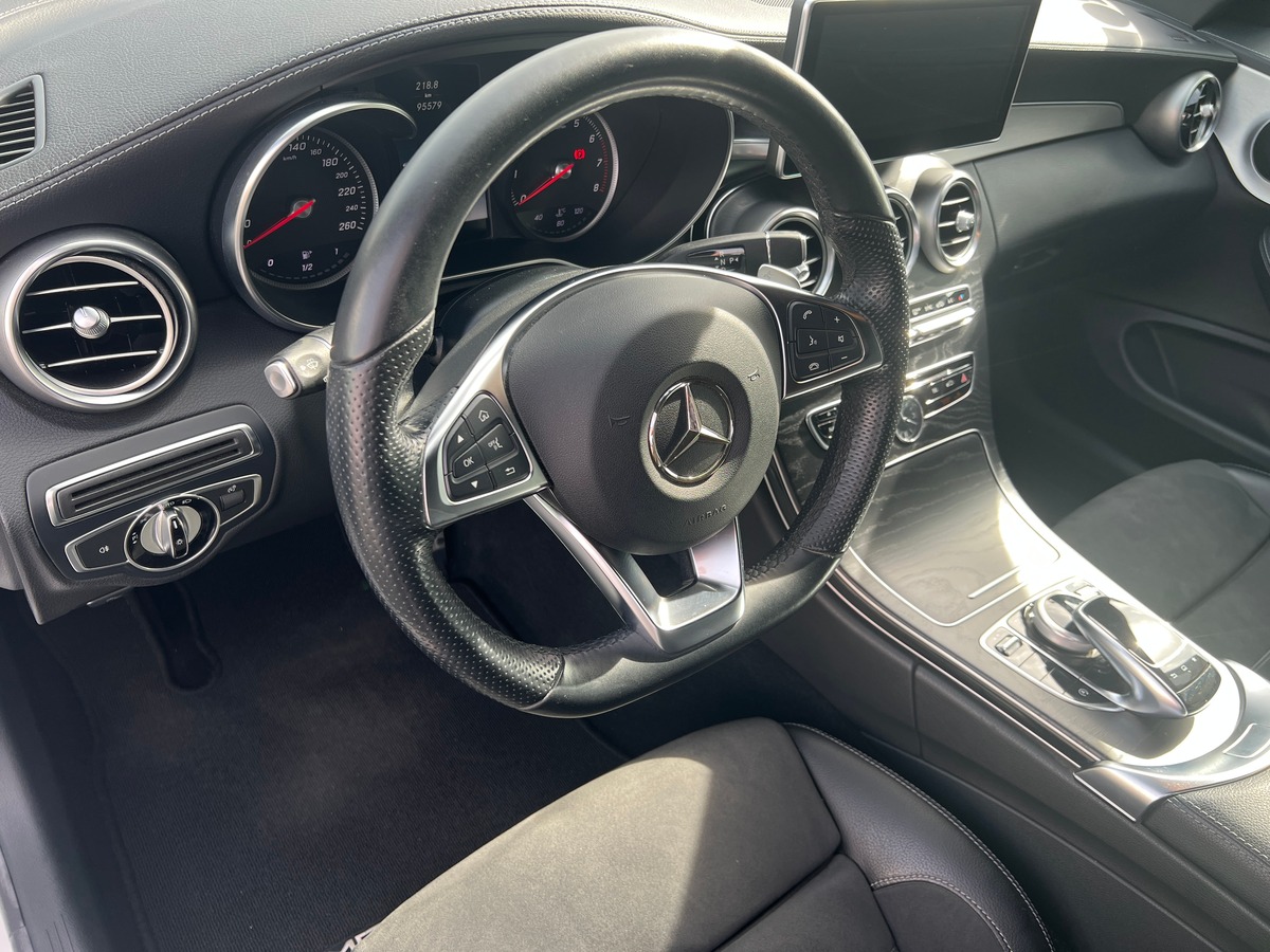 Mercedes-Benz Classe C 156 chevaux | AMG LINE | Caméra recul | Apple car play | Sièges électrique