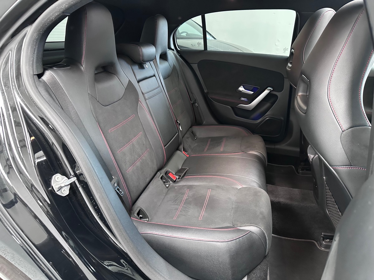 Mercedes-Benz Classe A IV (2) 200 D AMG LINE 8G-DCT