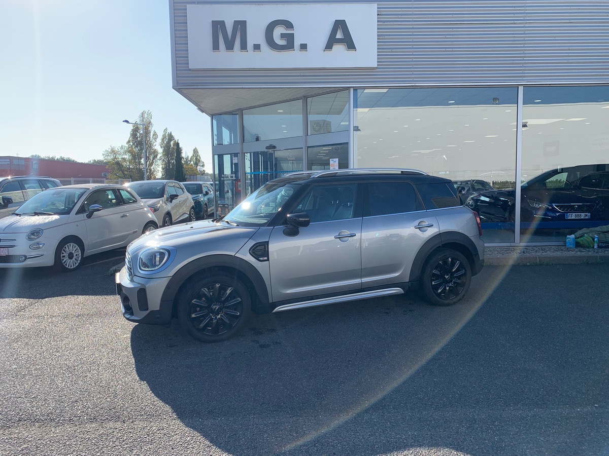 Mini Countryman 136 ch | Cooper Essential | Radars de stationnement avant / arrière | JA 18" design