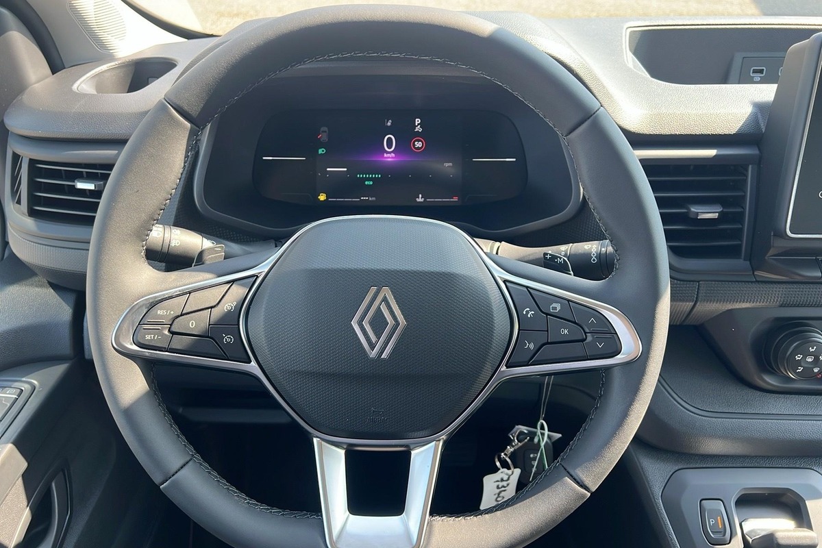 RENAULT Trafic CABINE APPROFONDIE L2H1 3T BLUE DCI 150 AUTO ADVANCE