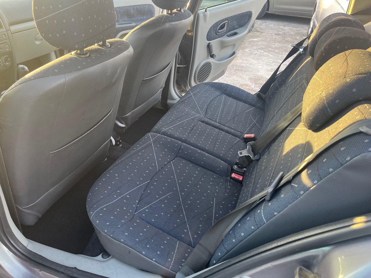 RENAULT Clio 1.5 dci