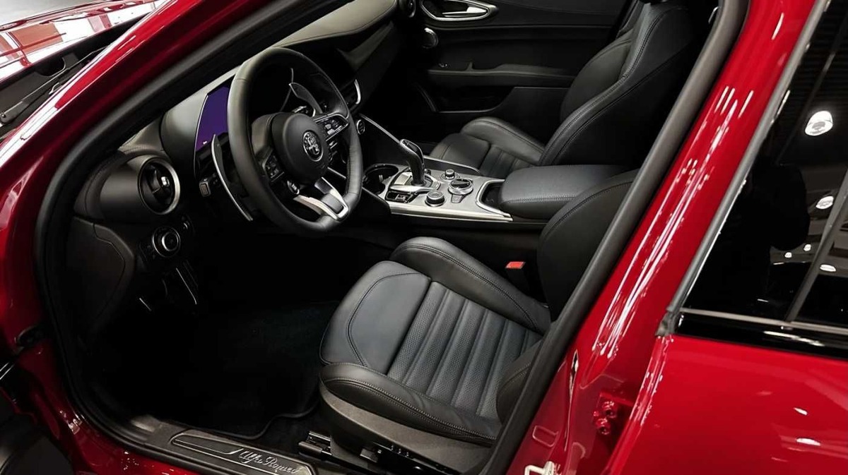 Alfa Romeo Giulia 2.0T 280ch Veloce Q4 AT8 Harman-Kardon Toit ouvrant