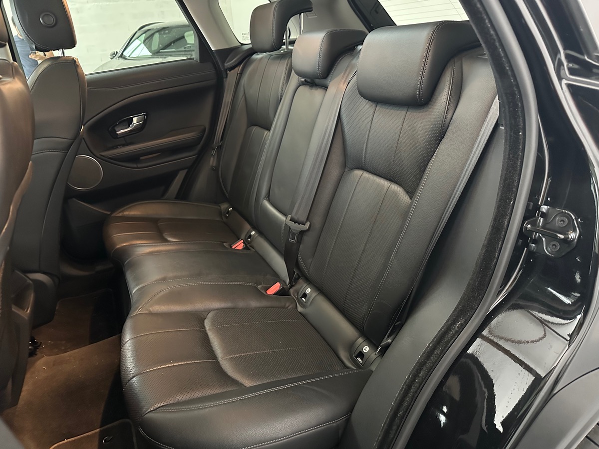 Land-Rover Range Rover Evoque TD4 180cv SE DYNAMIC BVA Toit panoramique / CarPlay