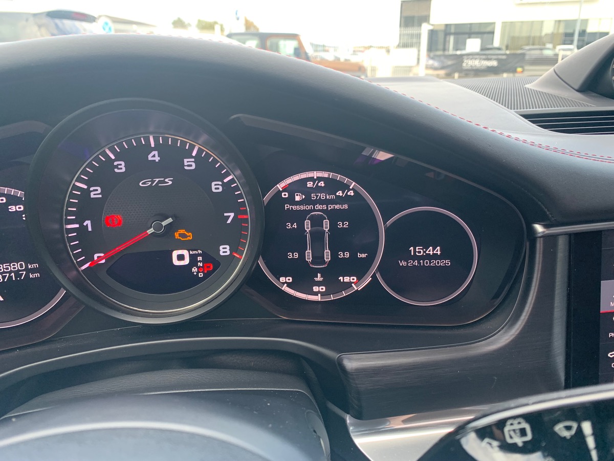 Porsche Panamera Sport Turismo GTS | V8 460 CH | BOSE | Toit panoramique | Garantie 1 AN AGIR *