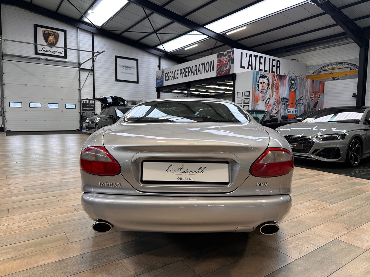 Jaguar XK8 Coupe 4.0l V8