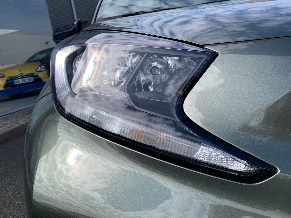 Toyota Aygo X 72 | Design | Apple car play | Régulateur | Climatisation | Ecran couleur tactile 8 "