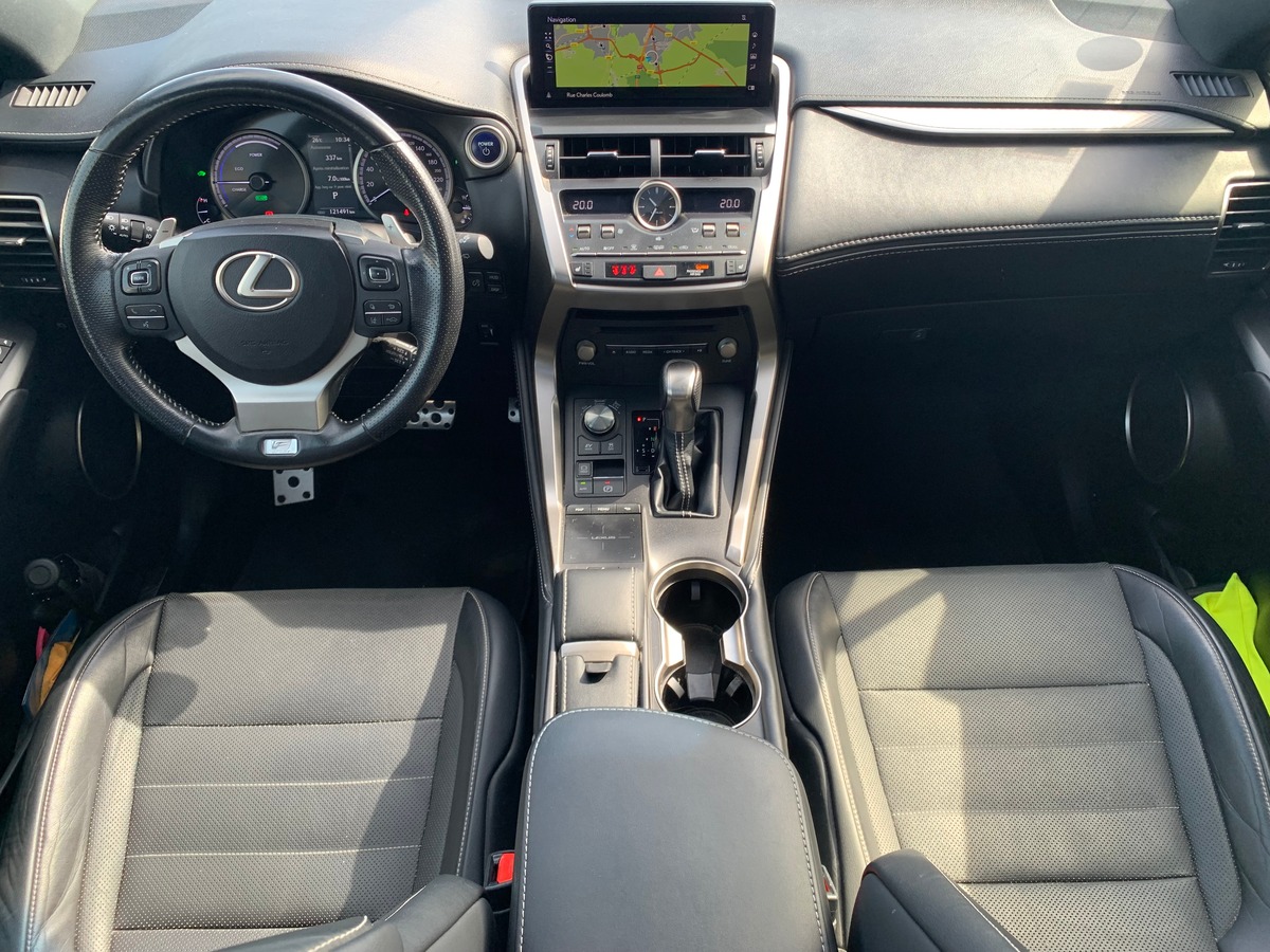 Lexus NX 300h 197 ch | F-SPORT 4WD | Caméra de recul | Siéges électriques | Toit panoramique | GPS