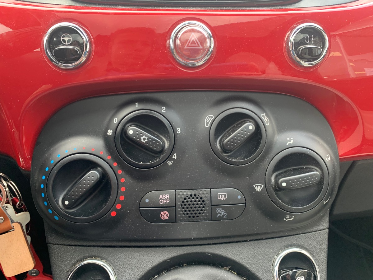 Fiat 500 70 ch | Hybrid | Toit vitré | Régulateur de vitesse | Climatisation