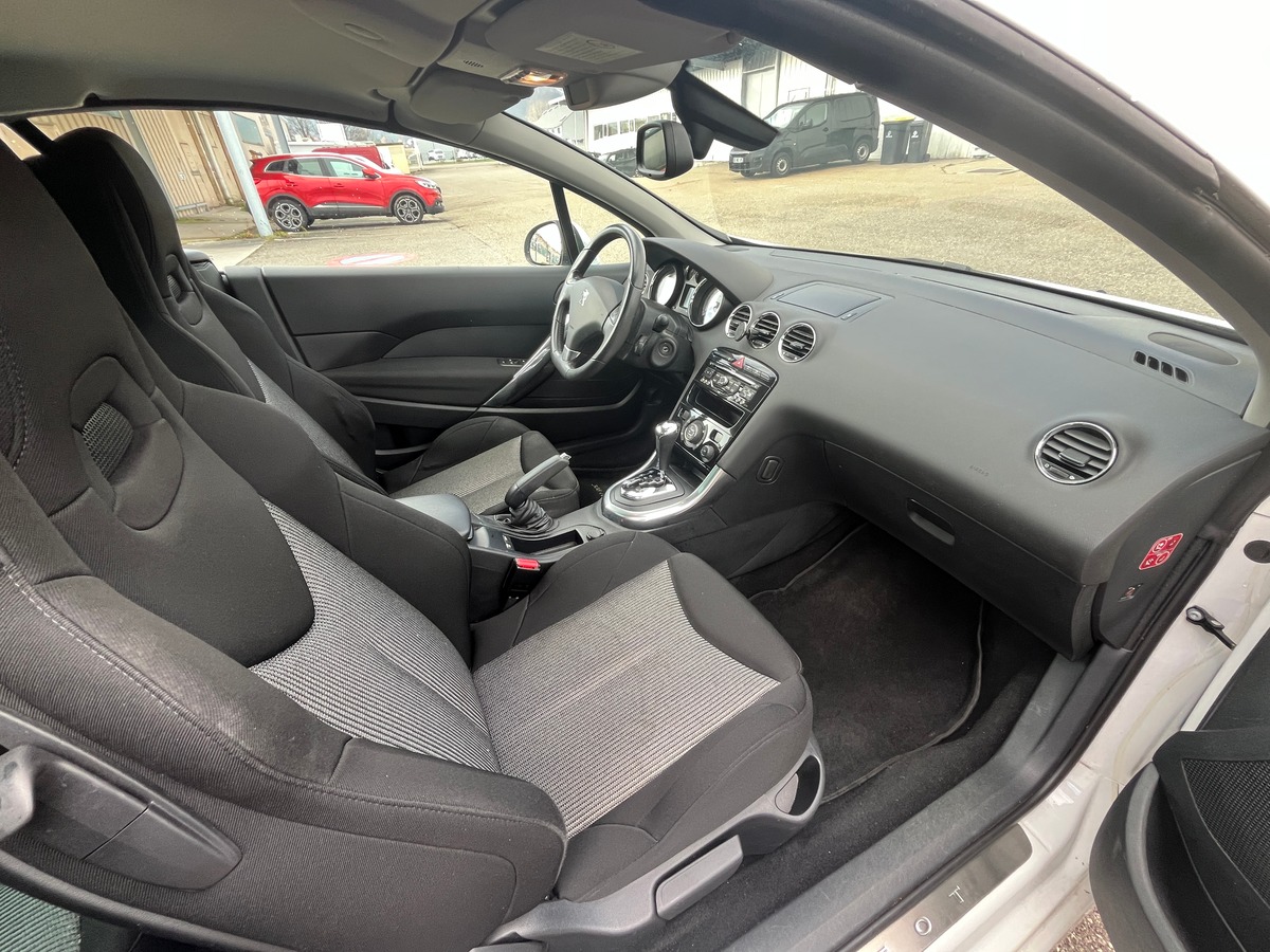 Peugeot 308 CC SPORT PACK 2.0 HDI 163ch, GPS, RADAR AVANT/ARRIERE