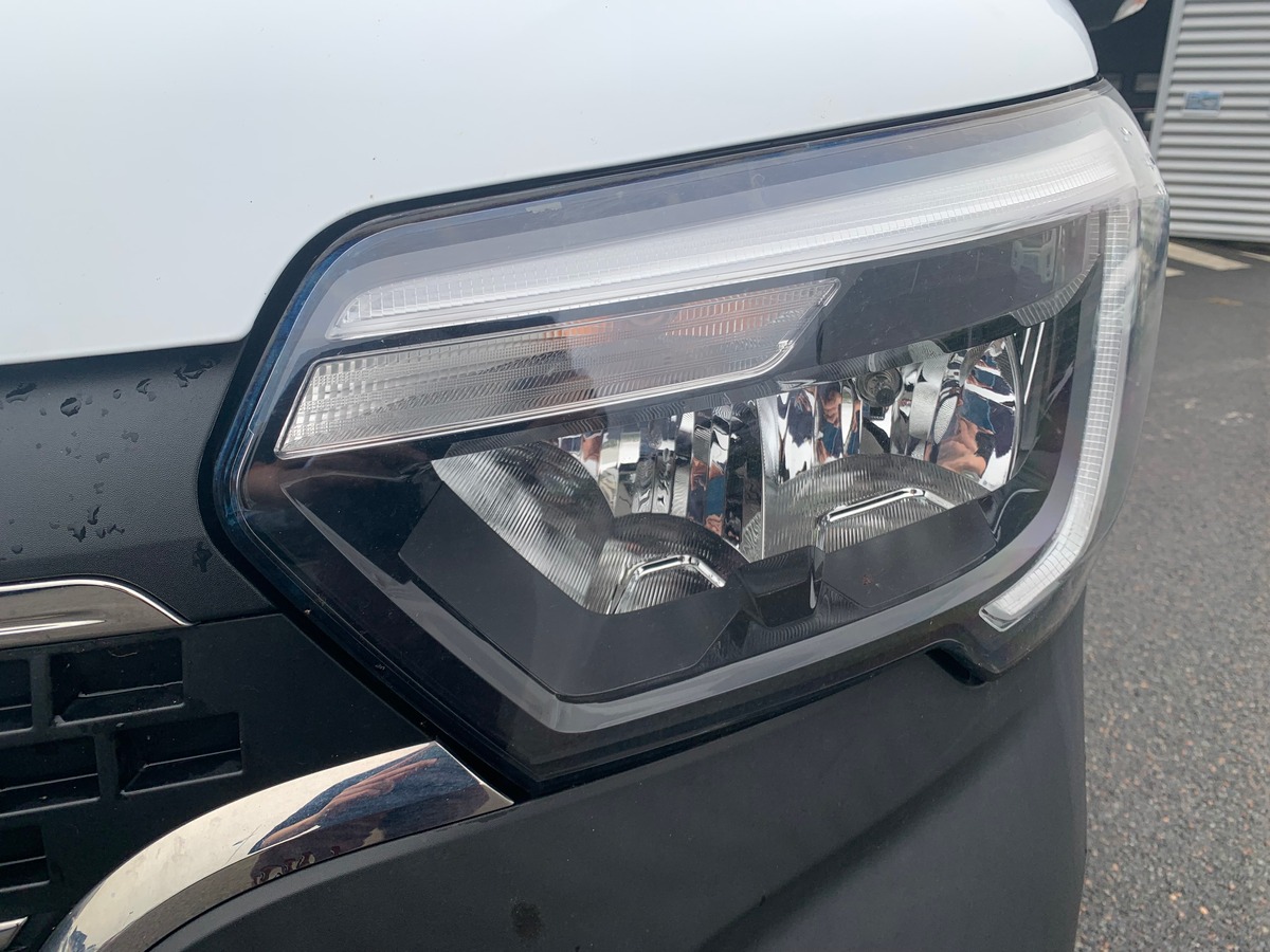 RENAULT Master 180 | L1 H1 | Première MAIN | TVA Récupérable | GRAND CONFORT | Caméra | Attelage