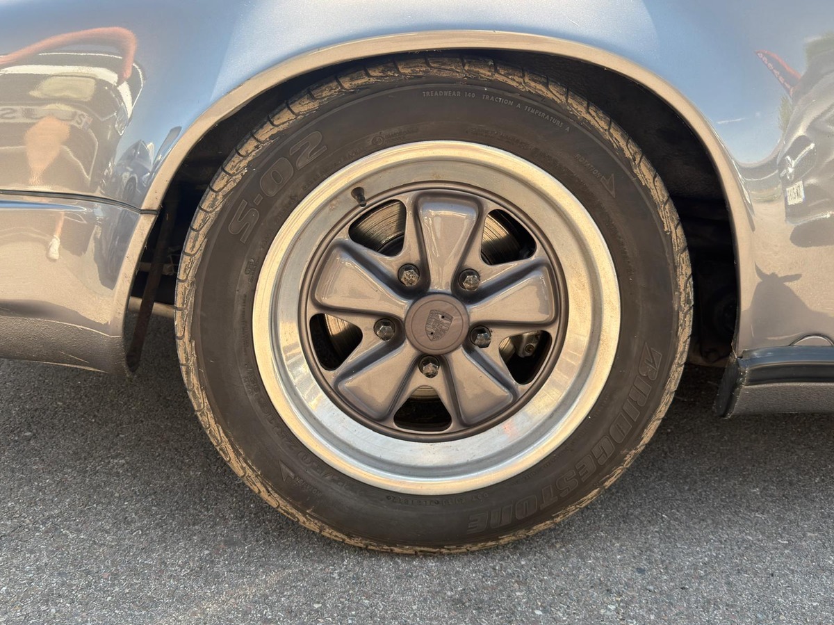Porsche 911 SC 3.2 231ch Carrera