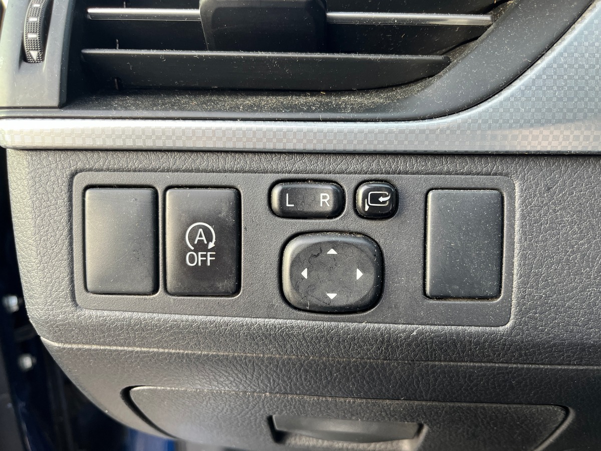 Toyota Avensis SW 2.0 D-4D 143ch, EXECUTIVE, ATTELAGE, RADAR, SIEGES CHAUFFANT, TOIT PANORAMIQUE