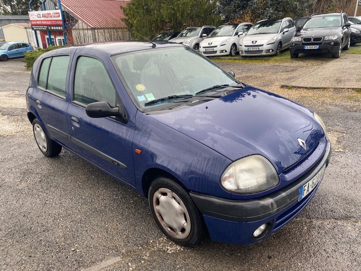 RENAULT Clio 1.2i 60cv 98165km