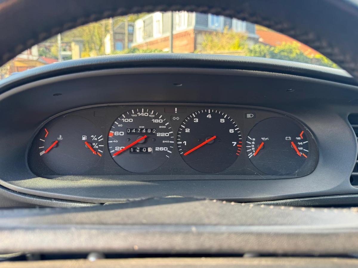 Porsche 944 TURBO CABRIOLET 2.5 250