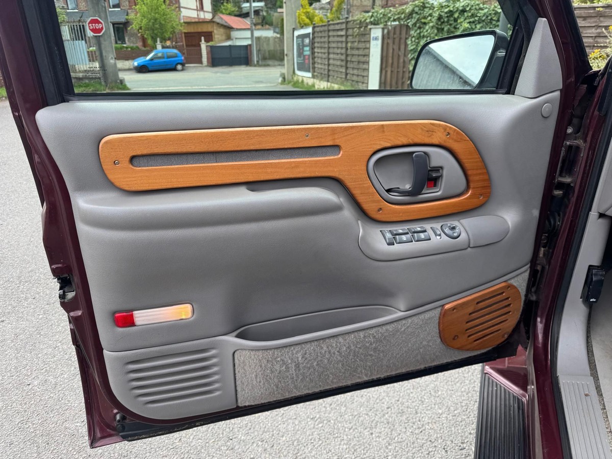 Chevrolet Suburban STARCRAFT 1500 5.7 V8 250cv 7 places